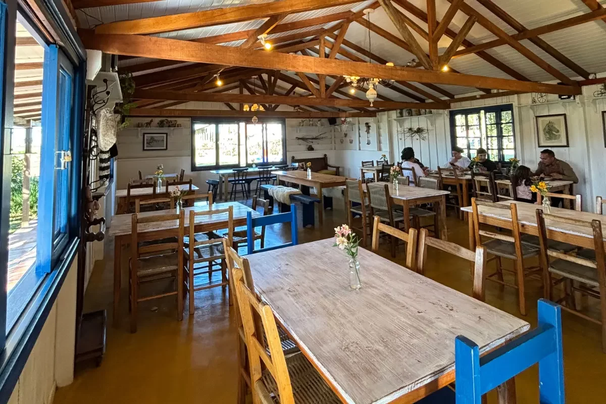 Menina do Campo Bistrô