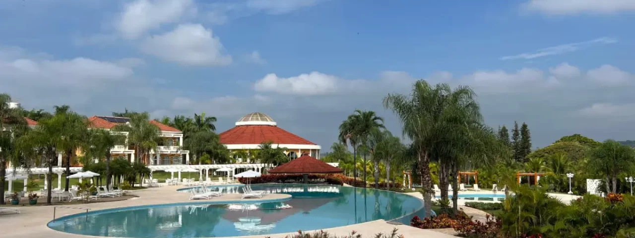 blue-tree-daj-resort-e-marina