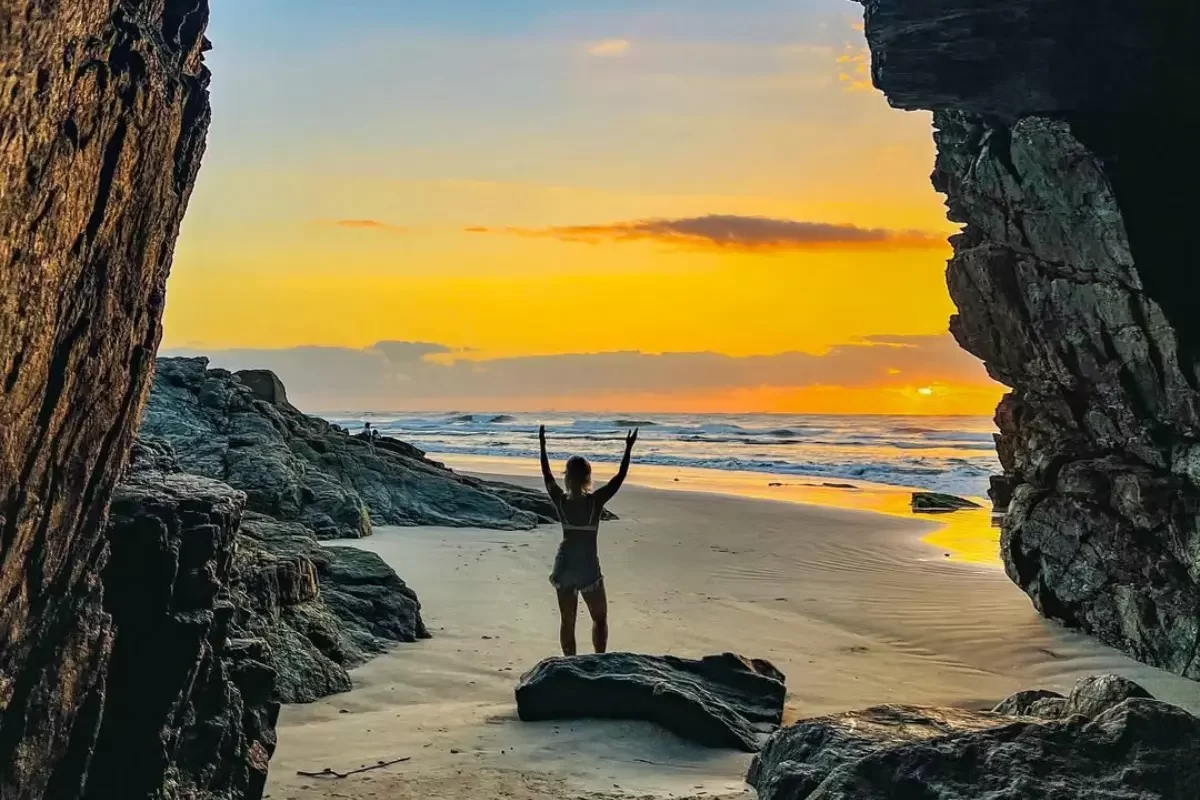 gruta na Ilha do Mel