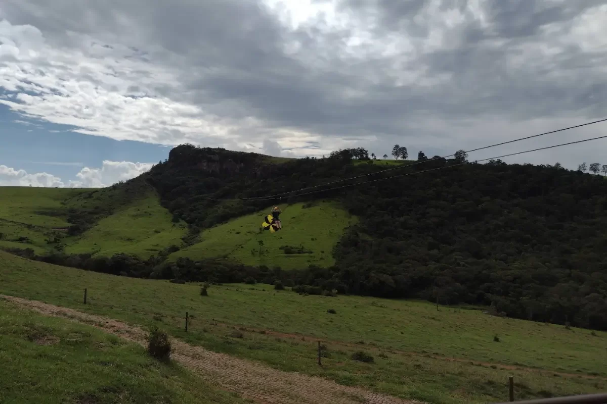 tirolesa-pedra-do-indio